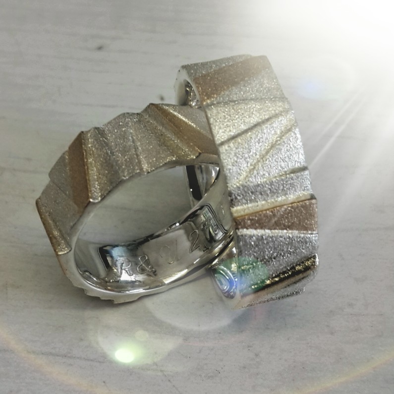 Trauringe aus 925er Silber mit 585er Roségold